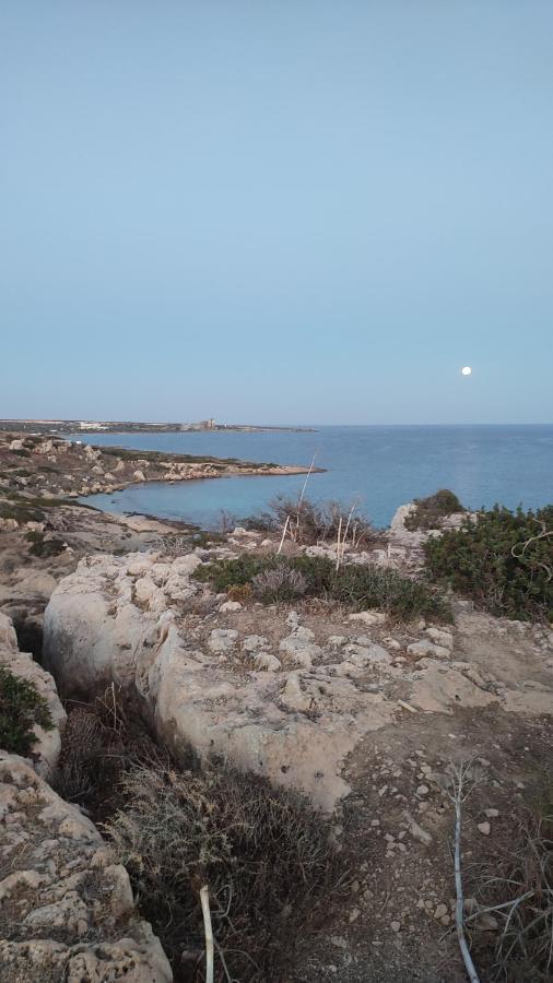 Fantastic 4 Cyprus First Line Beachfront Boghaz 外观 照片